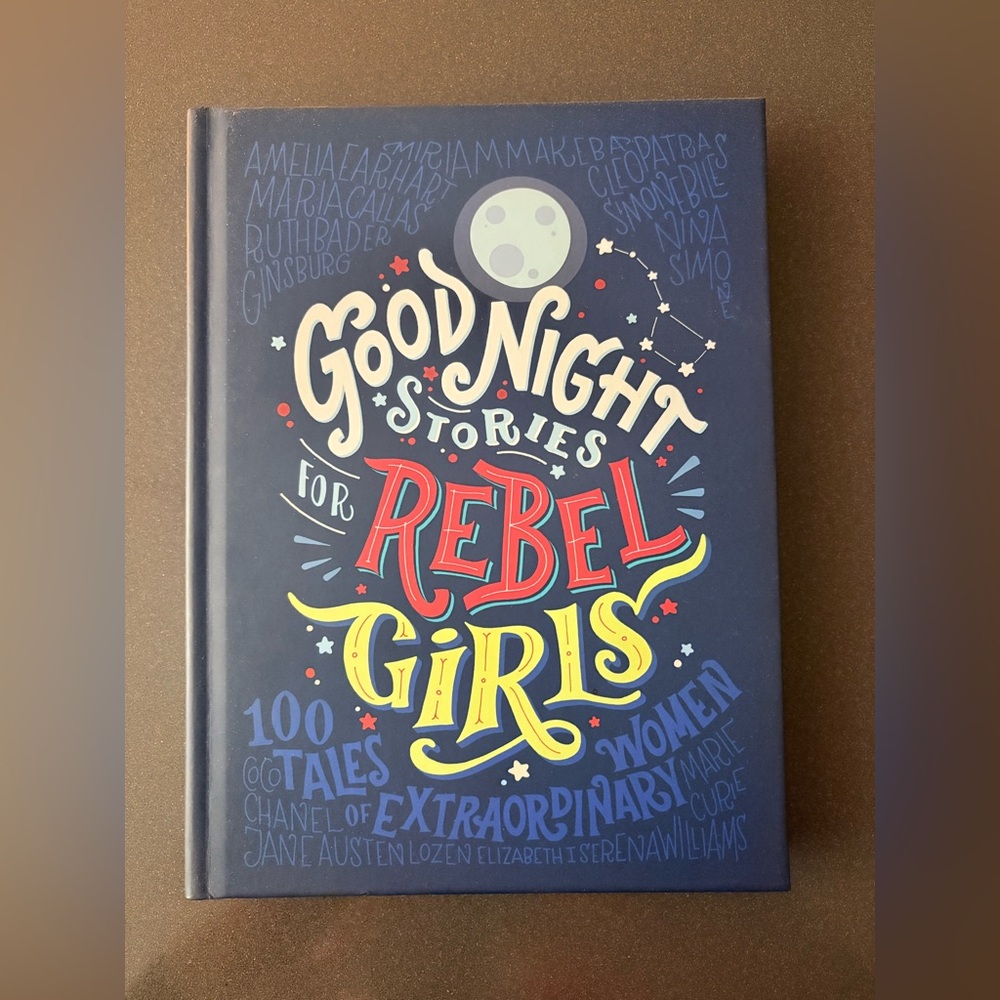 Gift 💝 Good Night Stories for Rebel Girls Book